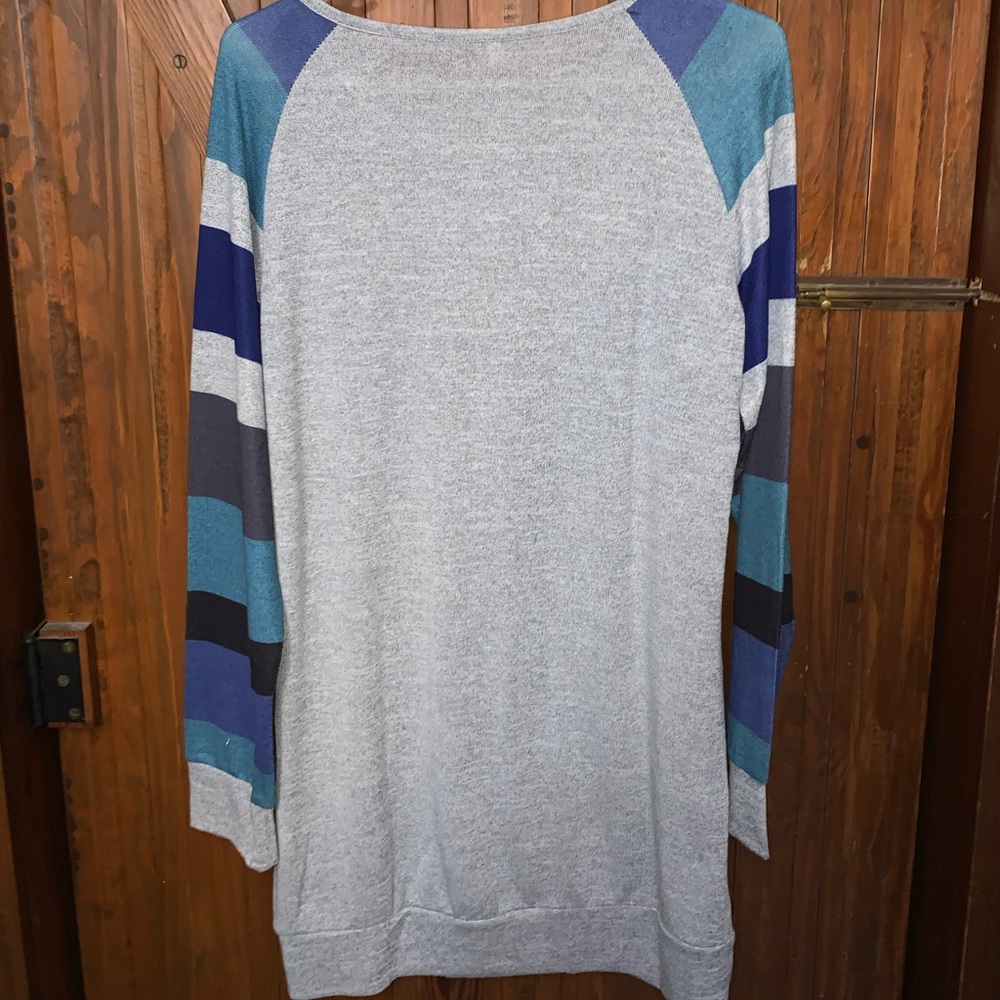 Sweater - Picture 2 of 2